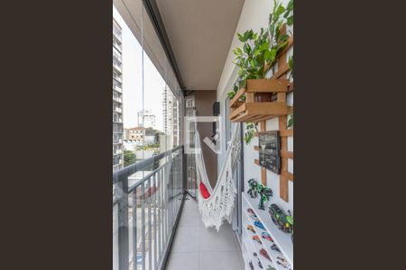 Varanda Sala de kitnet/studio para alugar com 1 quarto, 28m² em Água Branca, São Paulo