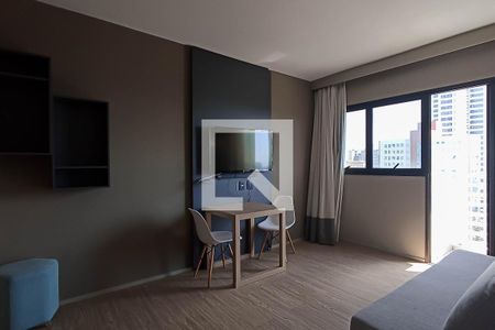 Sala/Quarto de apartamento para alugar com 1 quarto, 29m² em Alphaville Industrial, Barueri