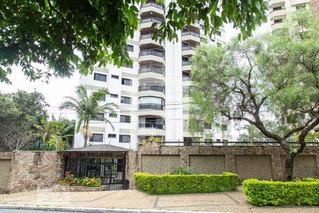 Apartamento à venda com 264m², 3 quartos e 4 vagas Apartamento à venda com 264m², 3 quartos e 4 vagasFachada