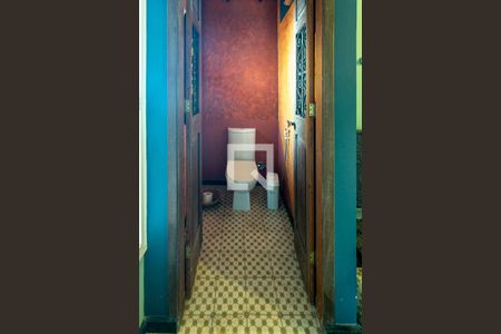 Casa de condomínio à venda com 346m², 4 quartos e 5 vagas Casa de condomínio à venda com 346m², 4 quartos e 5 vagasBanheiro da Suíte 1