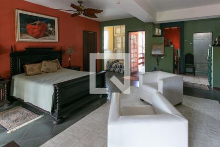 Casa de condomínio à venda com 346m², 4 quartos e 5 vagas Casa de condomínio à venda com 346m², 4 quartos e 5 vagasSuíte 1