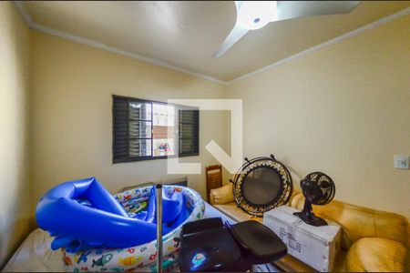 Casa à venda com 119m², 2 quartos e 2 vagasEdícula -Quarto