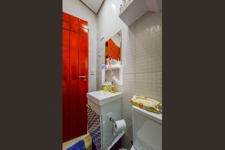 Casa à venda com 119m², 2 quartos e 2 vagasBanheiro