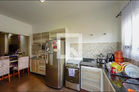 Casa à venda com 119m², 2 quartos e 2 vagasCozinha