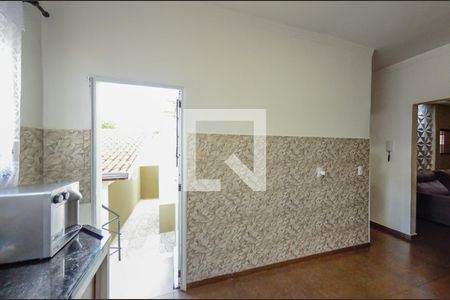 Casa à venda com 119m², 2 quartos e 2 vagasCozinha