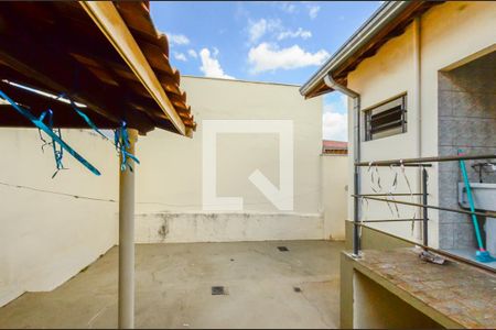 Casa à venda com 119m², 2 quartos e 2 vagasQuintal