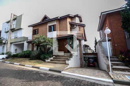 Casa de condomínio à venda com 400m², 4 quartos e 4 vagas Casa de condomínio à venda com 400m², 4 quartos e 4 vagasFachada do bloco
