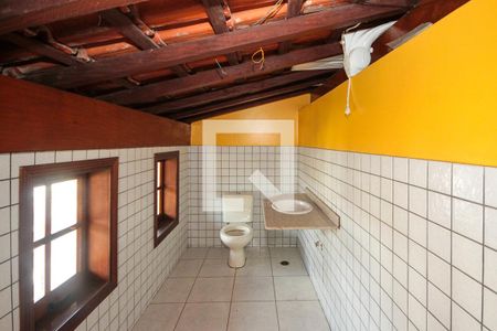 Casa à venda com 269m², 3 quartos e 2 vagas Casa à venda com 269m², 3 quartos e 2 vagasBanheiro do Soton
