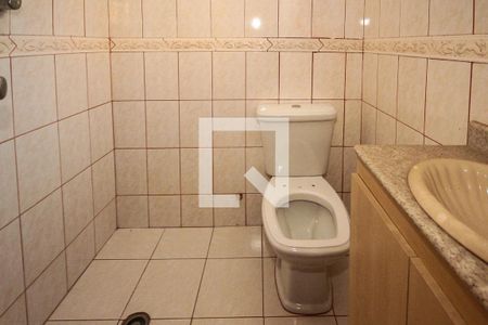 Casa à venda com 269m², 3 quartos e 2 vagas Casa à venda com 269m², 3 quartos e 2 vagasBanheiro da Suite