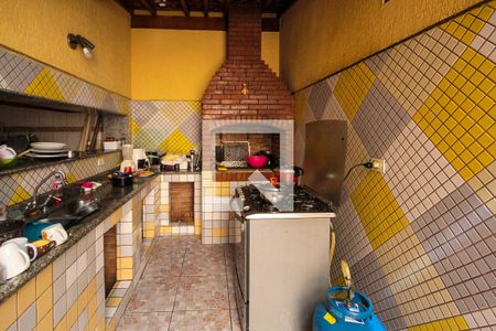 Casa à venda com 269m², 3 quartos e 2 vagas Casa à venda com 269m², 3 quartos e 2 vagasQuintal