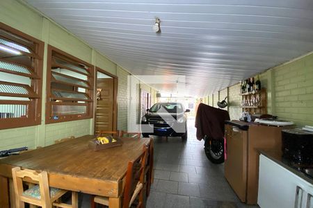 Casa à venda com 70m², 3 quartos e 2 vagasÁrea Externa