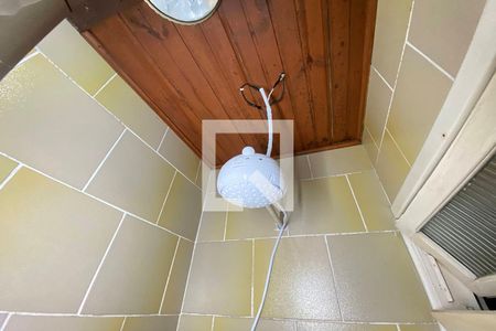 Casa à venda com 70m², 3 quartos e 2 vagasChuveiro da Suíte