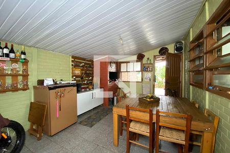 Casa à venda com 70m², 3 quartos e 2 vagasÁrea Externa