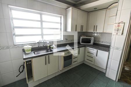 Casa à venda com 150m², 2 quartos e 2 vagasCozinha - Armários