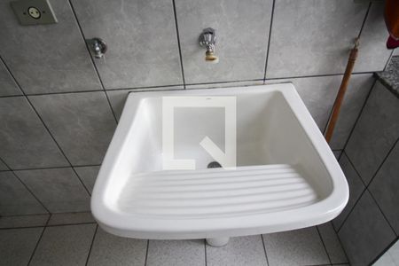 Casa à venda com 150m², 2 quartos e 2 vagasLavanderia (Torneira)