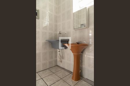 Casa para alugar com 43m², 1 quarto e sem vagaBanheiro