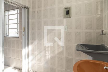 Casa para alugar com 43m², 1 quarto e sem vagaBanheiro