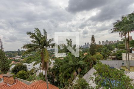 Casa à venda com 700m², 7 quartos e 5 vagas Casa à venda com 700m², 7 quartos e 5 vagasVista da Área da Piscina