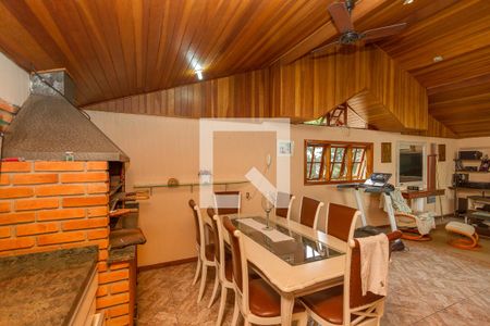 Casa à venda com 700m², 7 quartos e 5 vagas Casa à venda com 700m², 7 quartos e 5 vagasChurrasqueira/ Cozinha 2