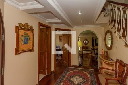 Casa à venda com 700m², 7 quartos e 5 vagas Casa à venda com 700m², 7 quartos e 5 vagasHall de Entrada