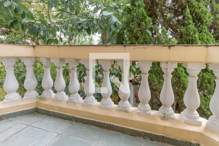 Casa à venda com 700m², 7 quartos e 5 vagas Casa à venda com 700m², 7 quartos e 5 vagasVaranda da Suíte 1