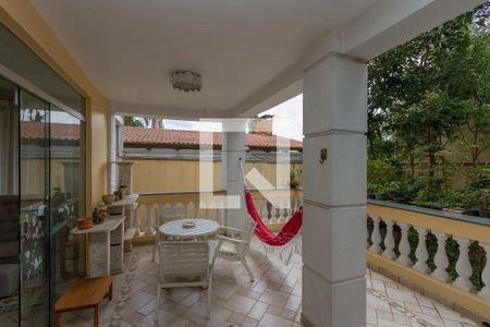 Casa à venda com 700m², 7 quartos e 5 vagas Casa à venda com 700m², 7 quartos e 5 vagasVaranda da Sala