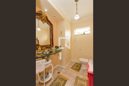 Casa à venda com 700m², 7 quartos e 5 vagas Casa à venda com 700m², 7 quartos e 5 vagasLavabo