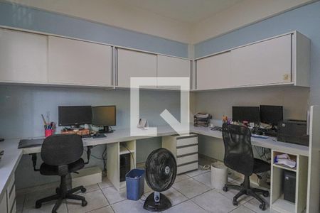 Casa à venda com 1080m², 5 quartos e 6 vagasSala 7