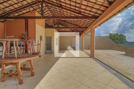 Casa à venda com 1080m², 5 quartos e 6 vagasCobertura