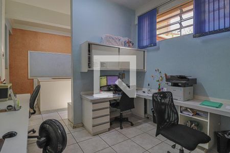 Casa à venda com 1080m², 5 quartos e 6 vagasSala 2