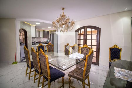 Casa à venda com 360m², 5 quartos e 6 vagasSala de Jantar