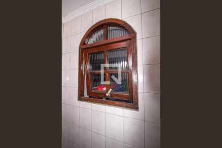 Casa à venda com 360m², 5 quartos e 6 vagasBanheiro de Serviço