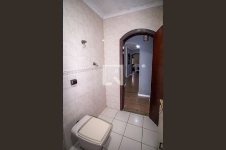 Casa à venda com 360m², 5 quartos e 6 vagasBanheiro 2