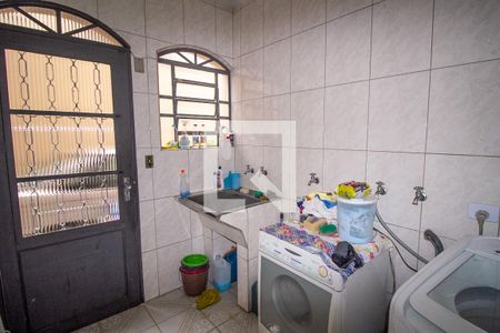 Casa à venda com 360m², 5 quartos e 6 vagasÁrea de Serviço