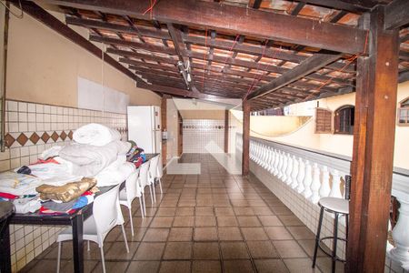 Casa à venda com 360m², 5 quartos e 6 vagasChurrasqueira