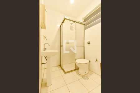 Banheiro de kitnet/studio para alugar com 1 quarto, 31m² em Campos Elíseos, São Paulo