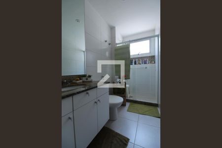 Apartamento à venda com 200m², 3 quartos e 2 vagasBanheiro - Suíte 2