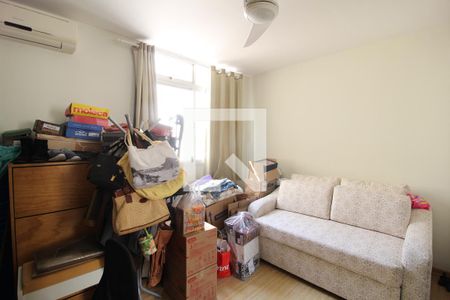 Apartamento à venda com 200m², 3 quartos e 2 vagasQuarto