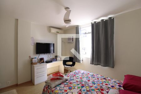 Apartamento à venda com 200m², 3 quartos e 2 vagasSuíte 1