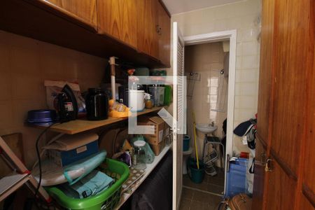 Apartamento à venda com 200m², 3 quartos e 2 vagasDispensa