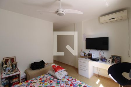Apartamento à venda com 200m², 3 quartos e 2 vagasSuíte 1