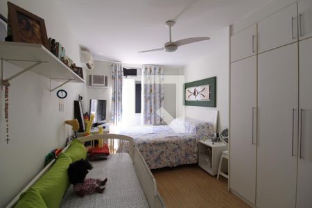 Apartamento à venda com 200m², 3 quartos e 2 vagasSuíte 2