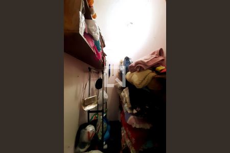 Closet do quarto 1 de casa para alugar com 2 quartos, 180m² em Engenheiro Leal, Rio de Janeiro