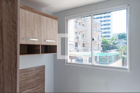 Quarto 1 de apartamento para alugar com 2 quartos, 46m² em Taquara, Rio de Janeiro