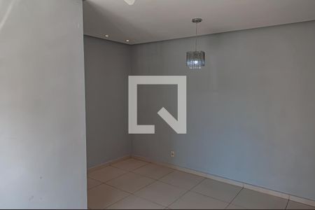 Sala de apartamento para alugar com 2 quartos, 46m² em Taquara, Rio de Janeiro