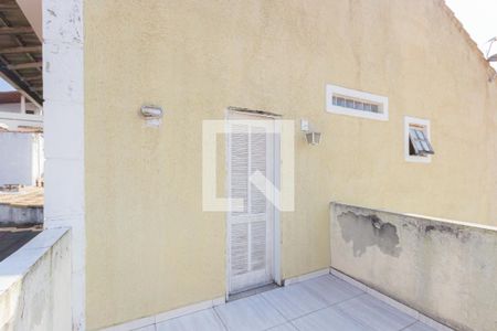 Casa de condomínio à venda com 181m², 3 quartos e 2 vagas Casa de condomínio à venda com 181m², 3 quartos e 2 vagasVaranda do Segundo Andar