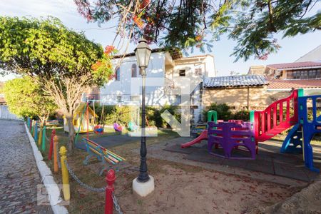 Casa de condomínio à venda com 181m², 3 quartos e 2 vagas Casa de condomínio à venda com 181m², 3 quartos e 2 vagasPlayground