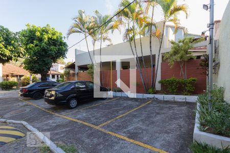Casa de condomínio à venda com 181m², 3 quartos e 2 vagas Casa de condomínio à venda com 181m², 3 quartos e 2 vagasÁrea Comum