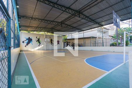 Casa de condomínio à venda com 181m², 3 quartos e 2 vagas Casa de condomínio à venda com 181m², 3 quartos e 2 vagasQuadra Esportiva