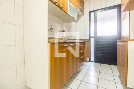 Apartamento à venda com 60m², 2 quartos e 1 vaga Apartamento à venda com 60m², 2 quartos e 1 vagaCozinha